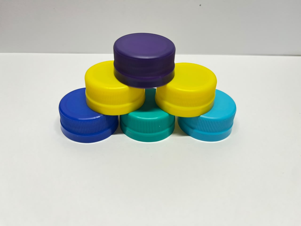 Alaska 28 mm cap colour chart