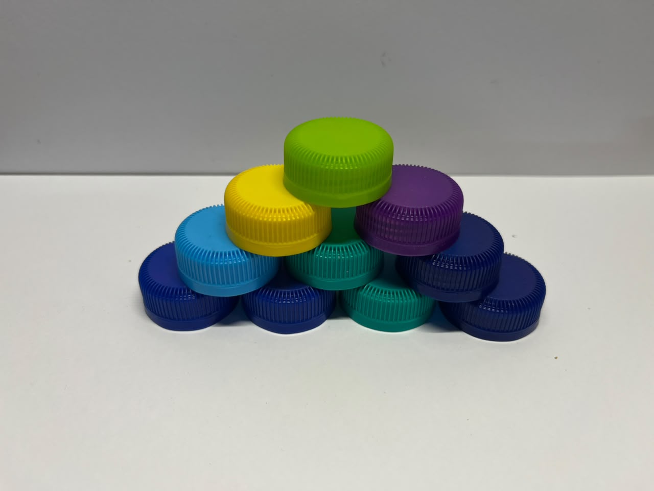 26/22 short-neck water cap detail